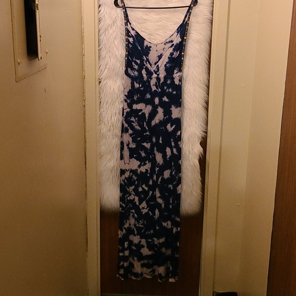 Dresses & Skirts - 👗 Gorgeous Tye Dye Maxi Dress👗